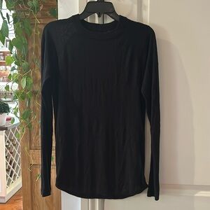 LULULEMON cashmere blend lightweight knit black crew neck sweater